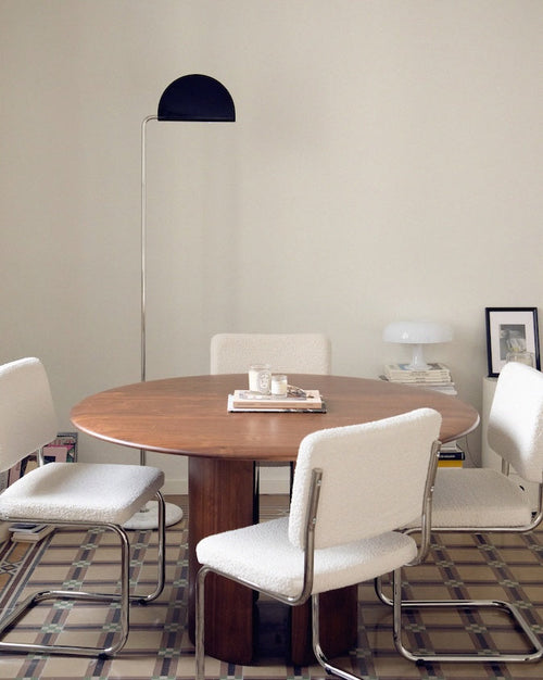 In the light of Daphné Gikel