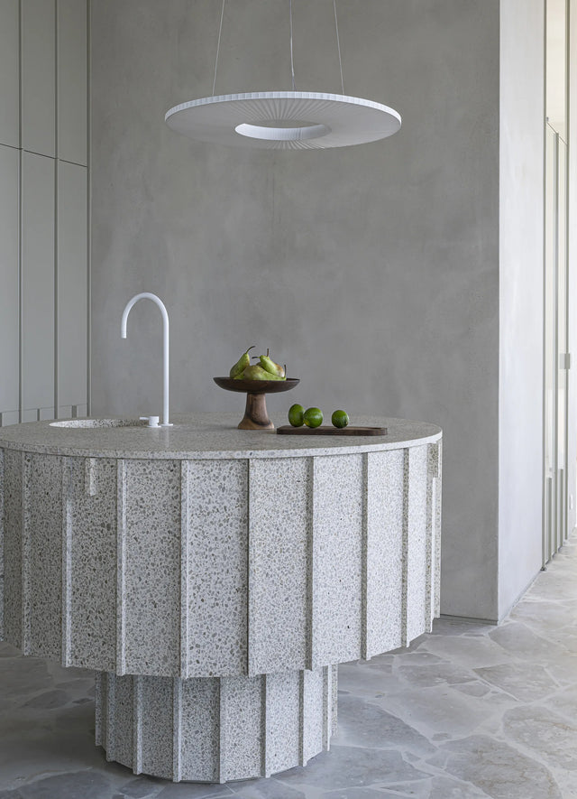 Iris Pendant Vertical 60