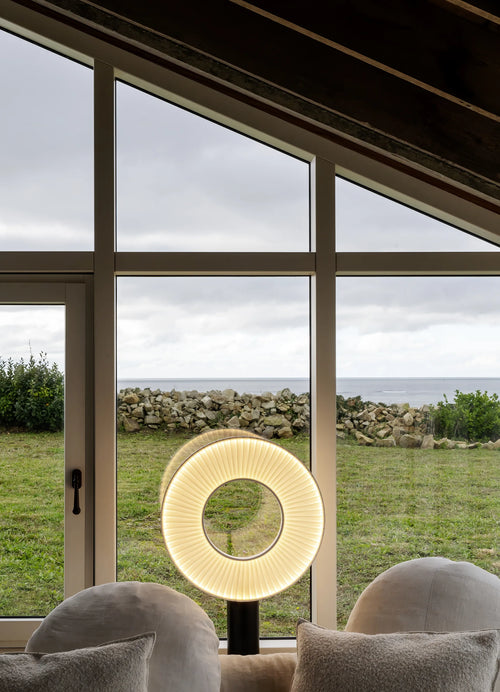 Iris Table 40 - dcw-editions-prod - 1