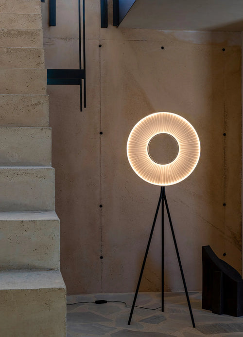 Iris Floor Tripod 60 - dcw-editions-prod - 1