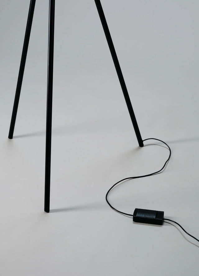 Iris Floor Tripod 60