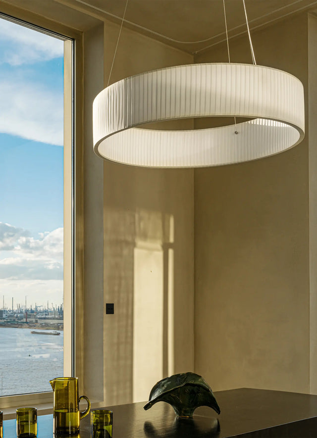 Ronde Pendant Set Up X3