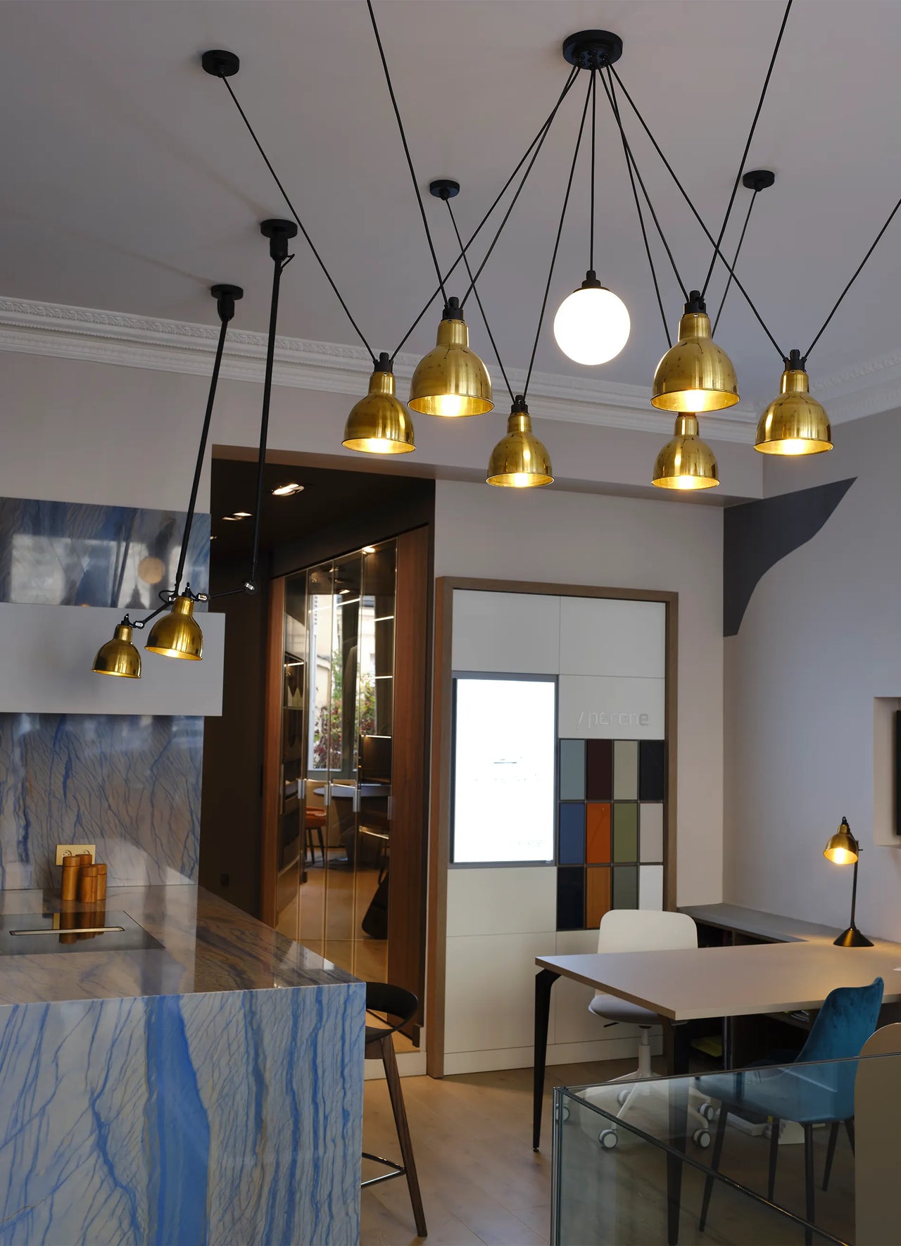 Acrobate de Gras N°327 - Globe Opalin